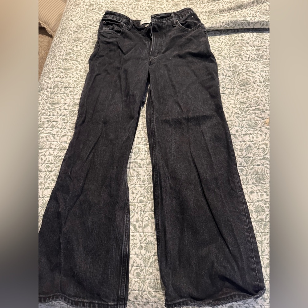 Abercrombie, the 90s relaxed Jean
